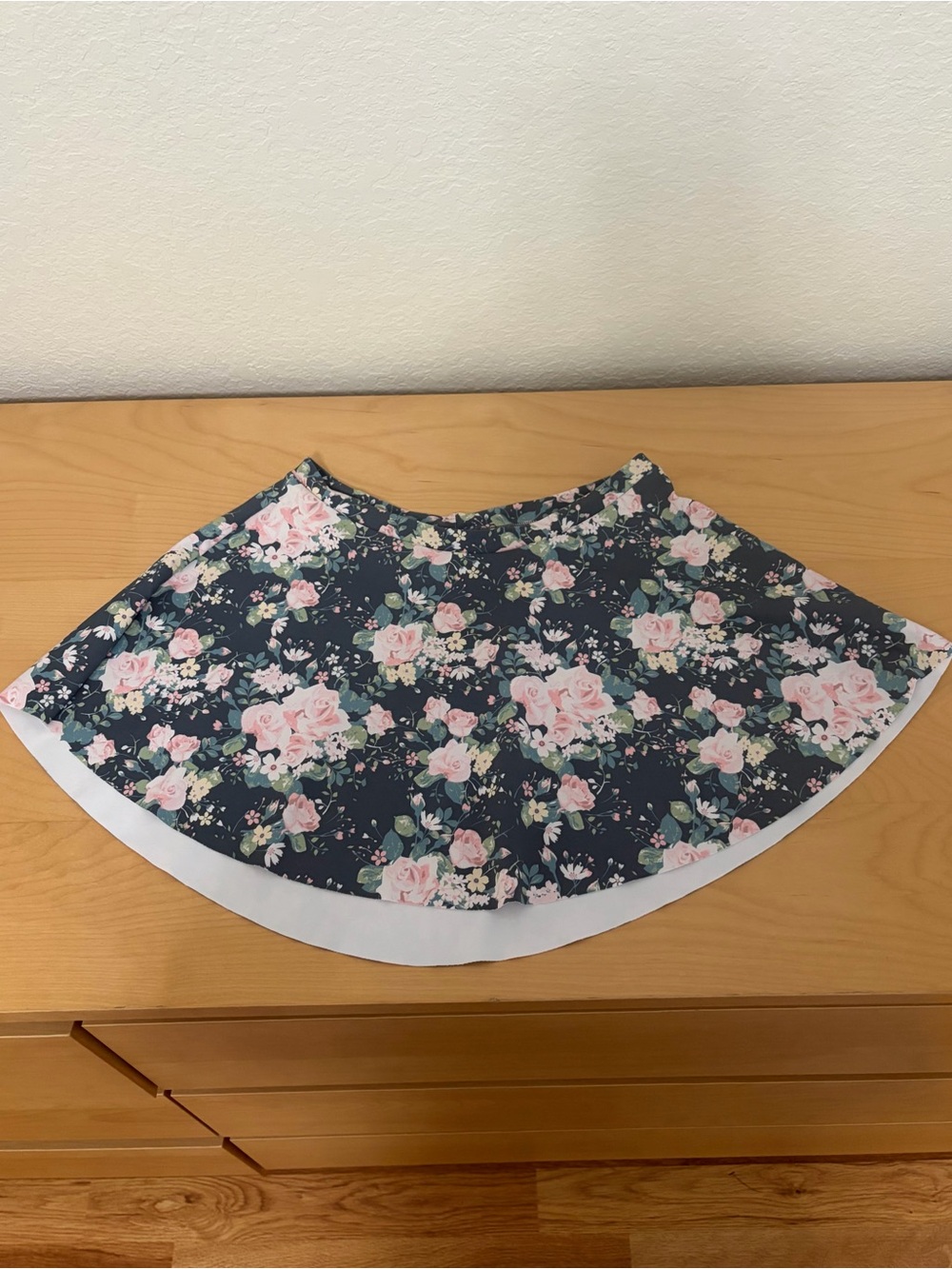 EUC Eleve Dancewear Teacup Floral Flare Skirt, Adult M